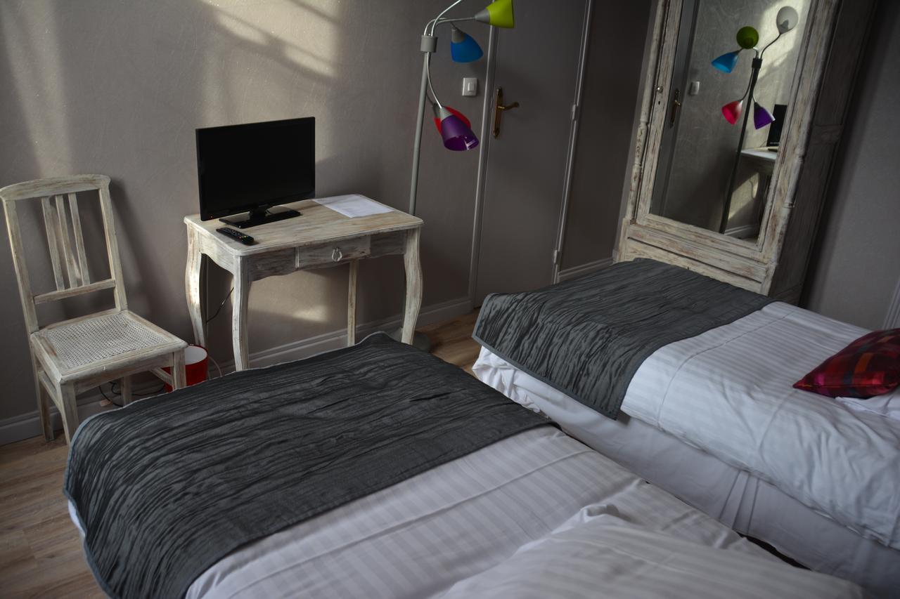 Hotel Souvenirs De Familles แซ็งต์ ภายนอก รูปภาพ